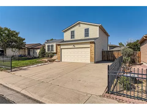 4791 Eagle St, Denver, CO 80239 photo 2