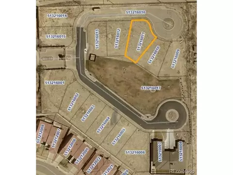 11 Aquila Dr, Pueblo, CO 81008