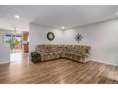 2482 E 96th Way, Thornton, CO 80229 photo 2