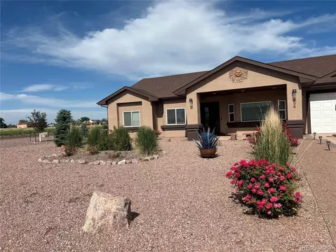 606 S Calaveras Dr, Pueblo, CO 81007