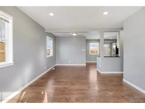2061 E 94th Ave, Thornton, CO 80229 photo 6