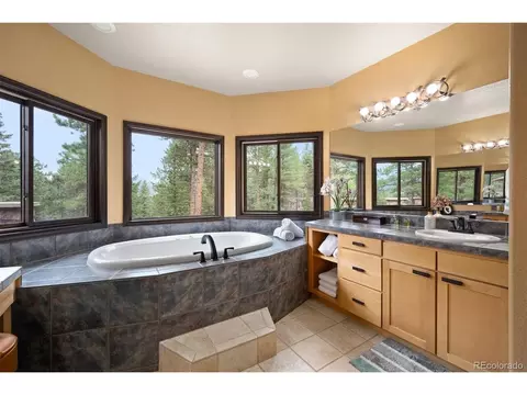 Bath - 7538 Sanger Way, Morrison, CO 80465 photo 3 of 5