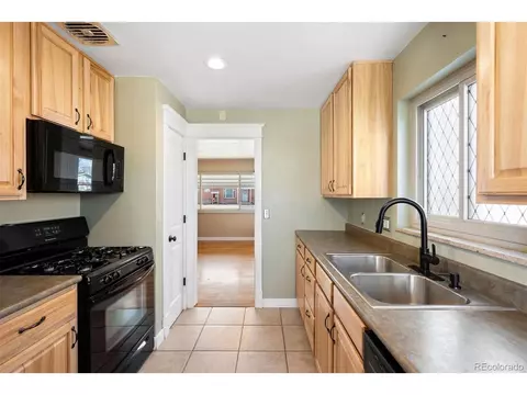 244 S 13th Ave, Brighton, CO 80601