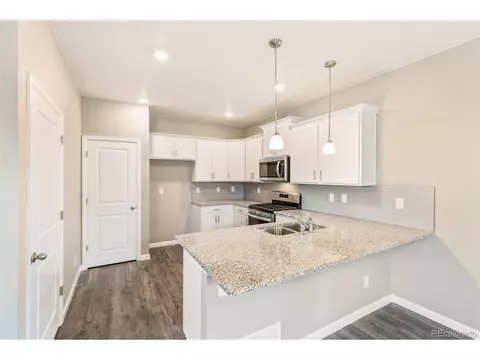 21805 E 9th Pl, Aurora, CO 80018 photo 9