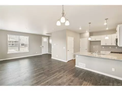 21805 E 9th Pl, Aurora, CO 80018 photo 5
