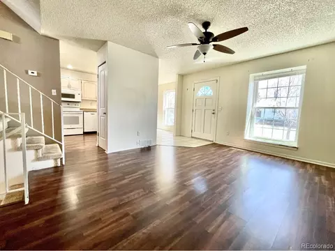 20101 E Buchanan Dr, Aurora, CO 80011 photo 4