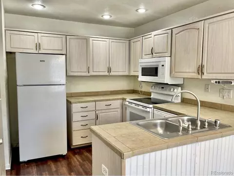 20101 E Buchanan Dr, Aurora, CO 80011 photo 5