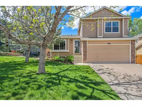 5589 S Versailles St, Aurora, CO 80015