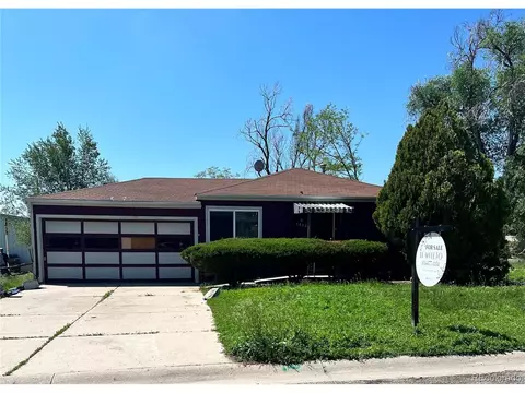 1302 Pleasant Acres Dr, Evans, CO 80620