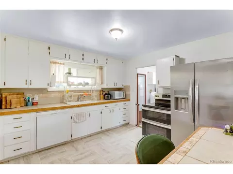 Kitchen - 110 25th Ave, Greeley, CO 80631 photo 2 of 3