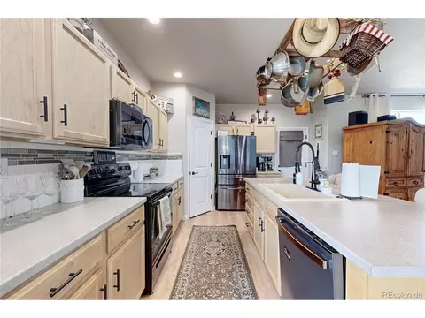 Kitchen - 1002 Maplebrook Dr, Windsor, CO 80550 photo 4 of 4