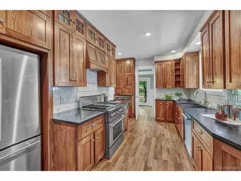 2065 Eudora St, Denver, CO 80207 photo 8