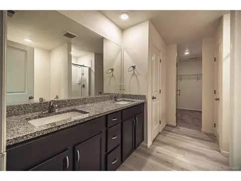 Bath - 350 Spruce St, Bennett, CO 80102 photo 2 of 5