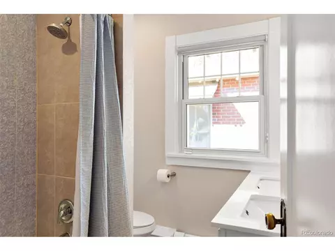 910 Steele St, Denver, CO 80206 photo 19