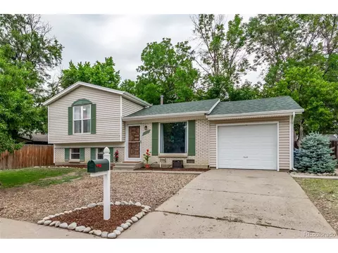 2212 S Naples Way, Aurora, CO 80013