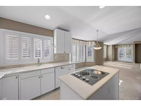 Kitchen - 13806 E Chenango Dr, Aurora, CO 80015 photo 2 of 2