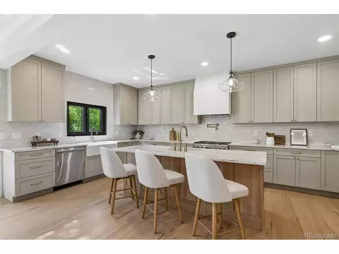 Kitchen - 5325 Pinehurst Dr, Boulder, CO 80301 photo 2 of 4