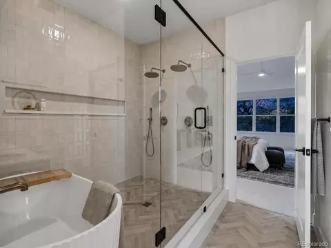 Bath - 5325 Pinehurst Dr, Boulder, CO 80301 photo 3 of 10
