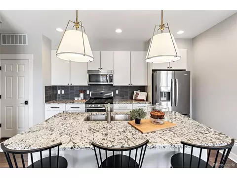 8301 E 33rd Ave, Denver, CO 80238 photo 11