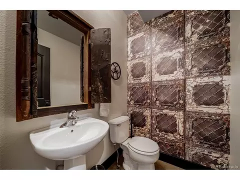 Bath - 25421 E Indore Dr, Aurora, CO 80016 photo 1 of 5