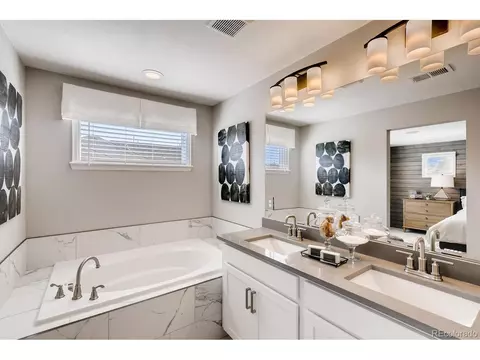 27693 E 1st Pl, Aurora, CO 80018 photo 18