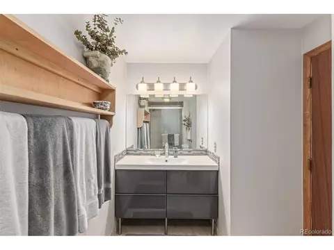 Bath - Undisclosed, Centennial, CO 80112 photo 4 of 4
