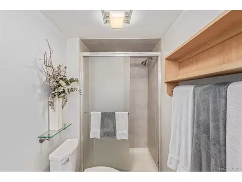 Bath - Undisclosed, Centennial, CO 80112 photo 3 of 4