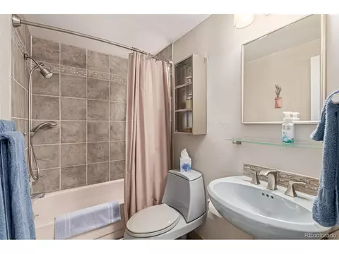 Bath - Undisclosed, Centennial, CO 80112 photo 2 of 4