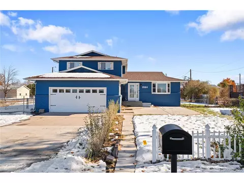 1564 27th Ln, Pueblo, CO 81006
