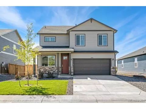1847 Pinnacle Ave, Lochbuie, CO 80603