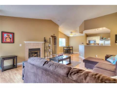 17947 E Bethany Pl, Aurora, CO 80013 photo 4