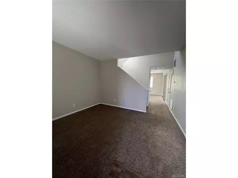 9194 E Jefferson Pl, Denver, CO 80237 photo 4