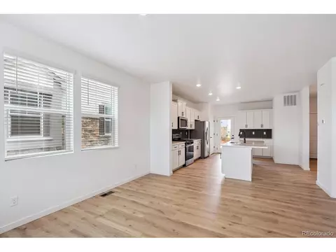 22273 E 6th Pl, Aurora, CO 80018 photo 9