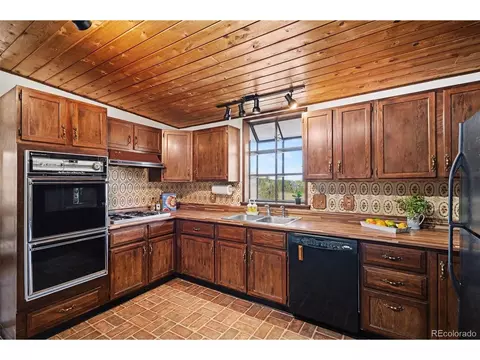 Kitchen - 26003 Morris Ave, Conifer, CO 80433 photo 2 of 3