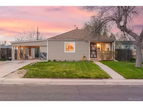 830 Moline St, Aurora, CO 80010