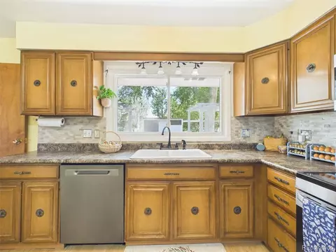 Kitchen - 8042 Silver Birch Blvd, Frederick, CO 80504 photo 2 of 4