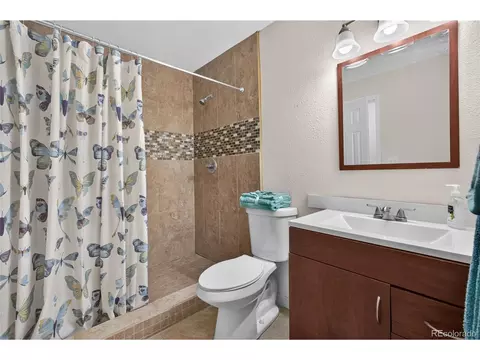 Bath - 9645 Morrison Rd, Lakewood, CO 80227 photo 2 of 4