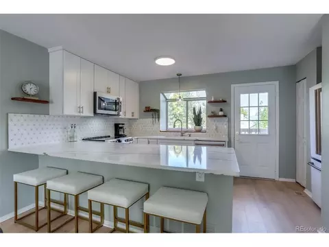 9689 W Chatfield Ave #E, Littleton, CO 80128