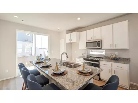 21890 E 38th Pl, Aurora, CO 80019 photo 7