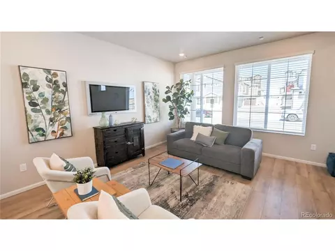 21890 E 38th Pl, Aurora, CO 80019 photo 6