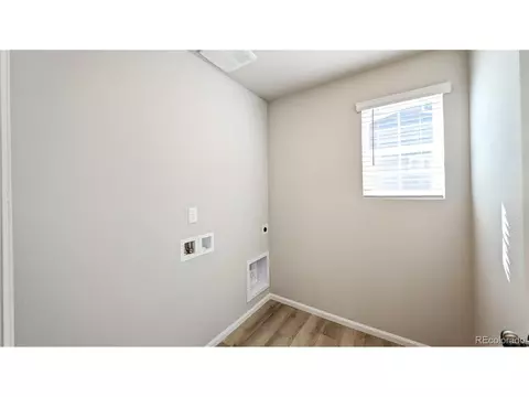 21890 E 38th Pl, Aurora, CO 80019 photo 20