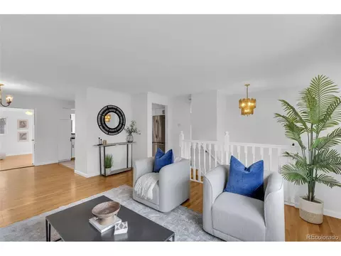 10093 W Maryland Dr, Lakewood, CO 80232
