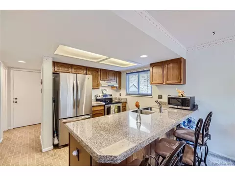 2386 S Eldridge Ct, Lakewood, CO 80228 photo 8