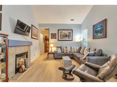18619 E Vassar Dr, Aurora, CO 80013 photo 4