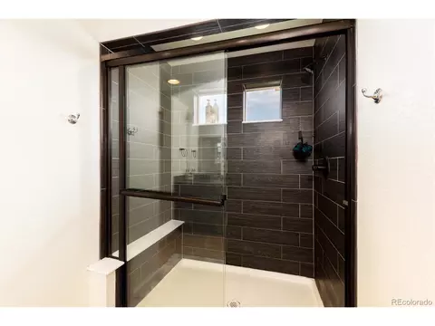 Bath - 18295 E 52nd Pl, Denver, CO 80249 photo 2 of 4