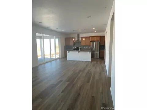 27991 E 10th Dr, Aurora, CO 80018 photo 2