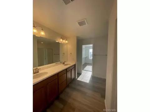 27991 E 10th Dr, Aurora, CO 80018 photo 5