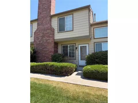 805 Summer Dr, Highlands Ranch, CO 80126