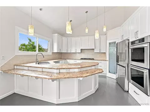 Kitchen - 18290 E Harvard Pl, Aurora, CO 80013 photo 1 of 2