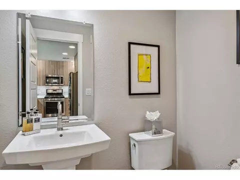 11105 E 25th Ave, Aurora, CO 80010 photo 16